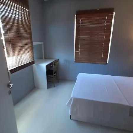 Elda Prestige Apt * Side